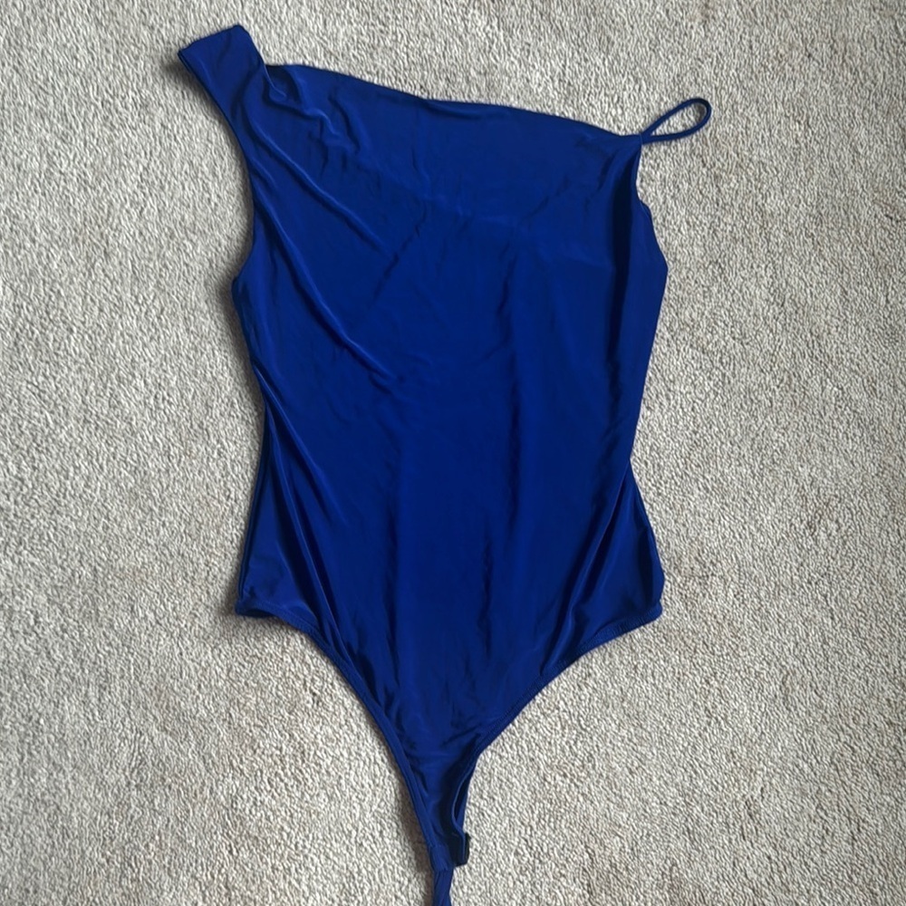 Blue One-Shoulder Swimsuit